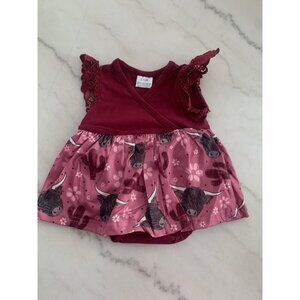 Baby Girl Burgundy Lace Ruffle Bodysuit With Highland Cow Print Skirt0/3M